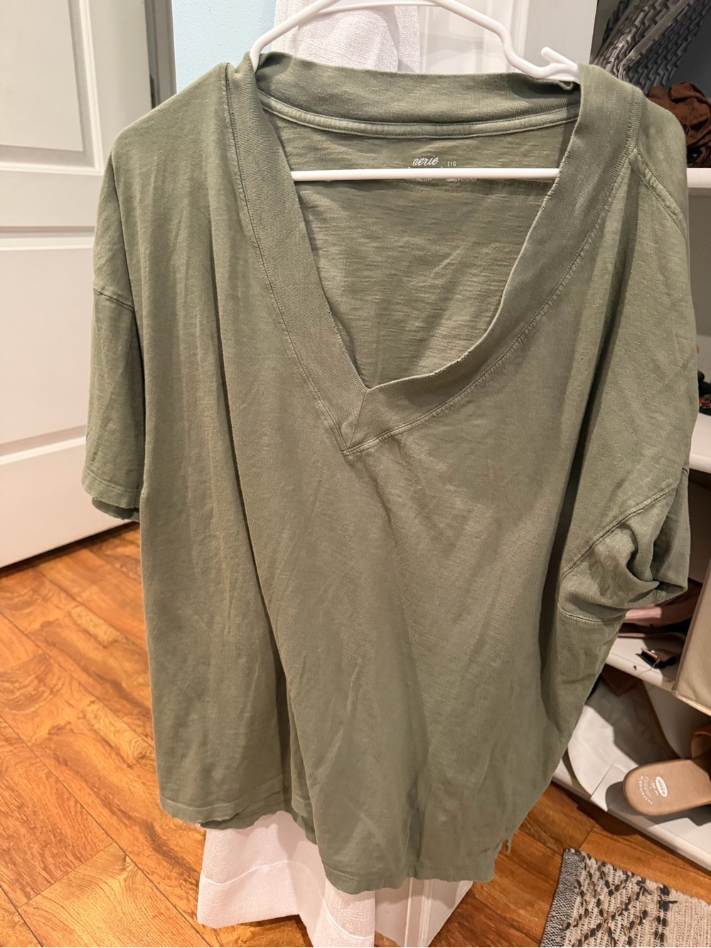 aerie Olive Green V-Neck Short Sleeve Tee